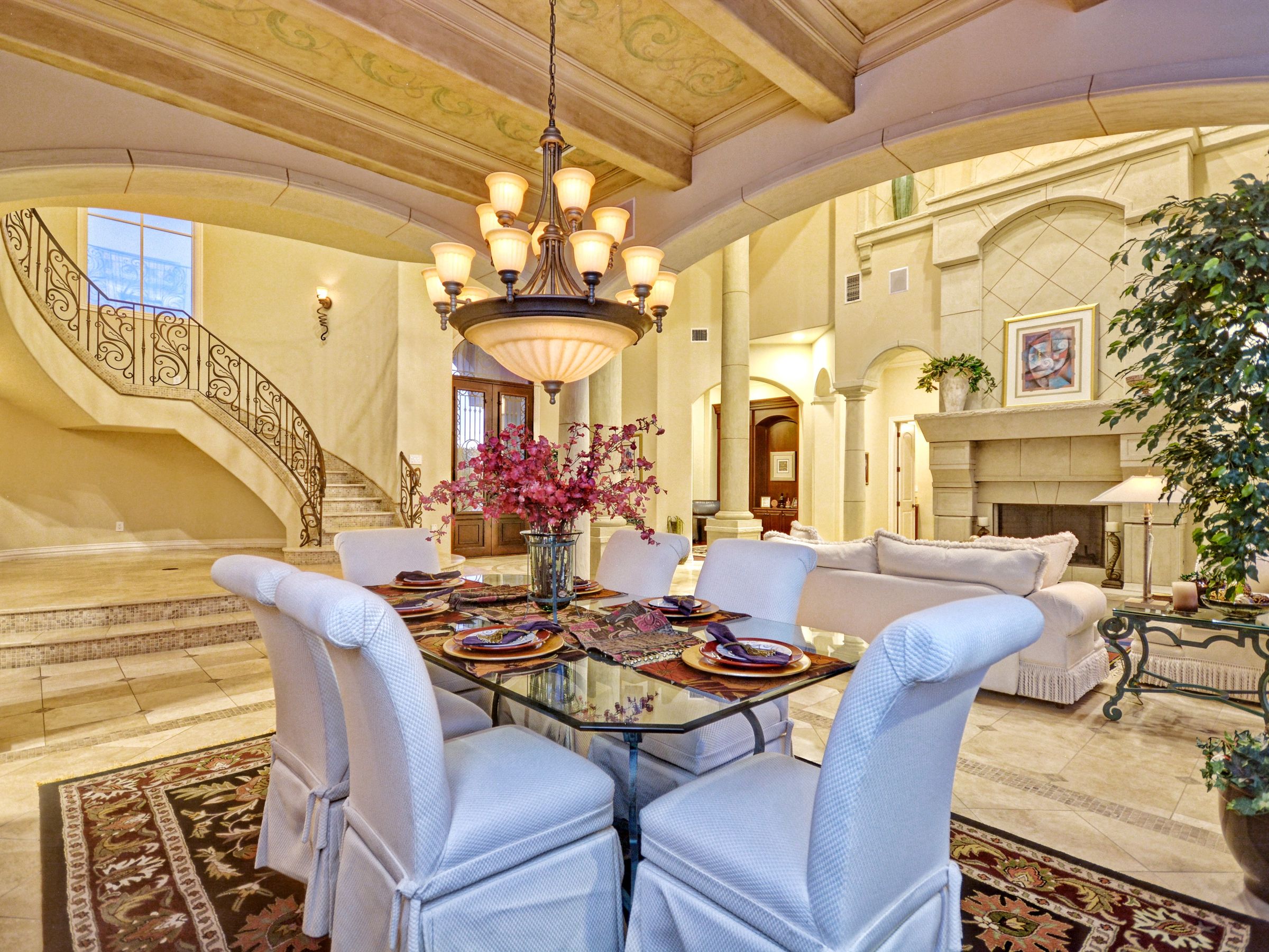 Dining from the entry