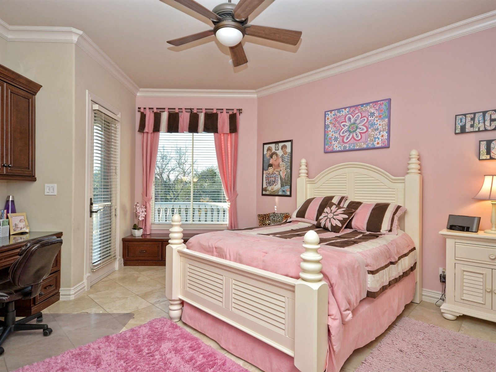 Fifth bedroom