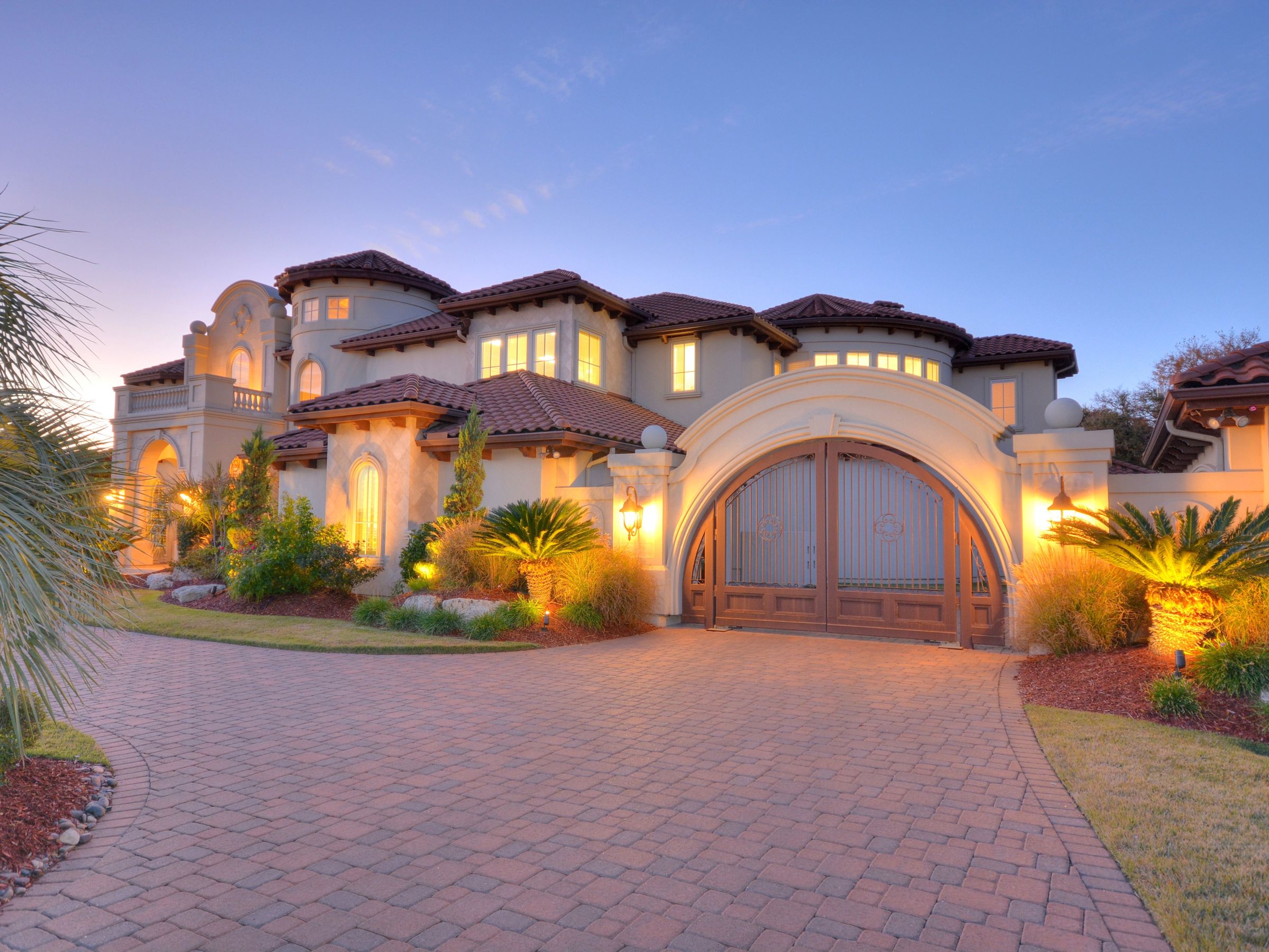 Gated drive twilight